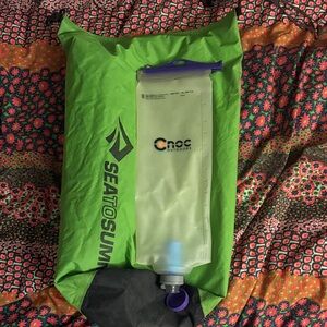 Sea to Summit Green Dry Bag with CNOC Outdoors 3L w/Brand new hydrapak filter.